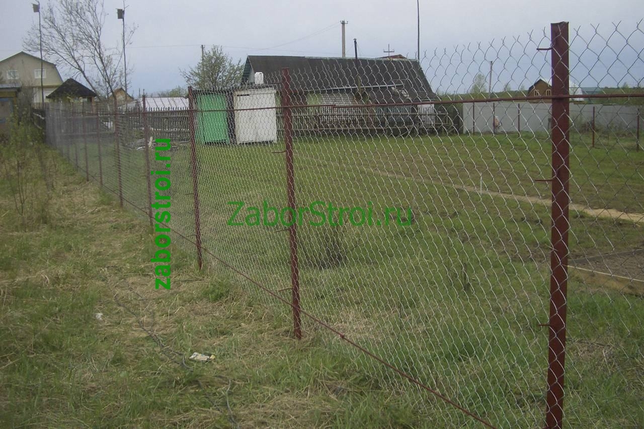 Заборы из сетки рабица в натяг с протяжкой арматуры под ключ с установкой 50 метров